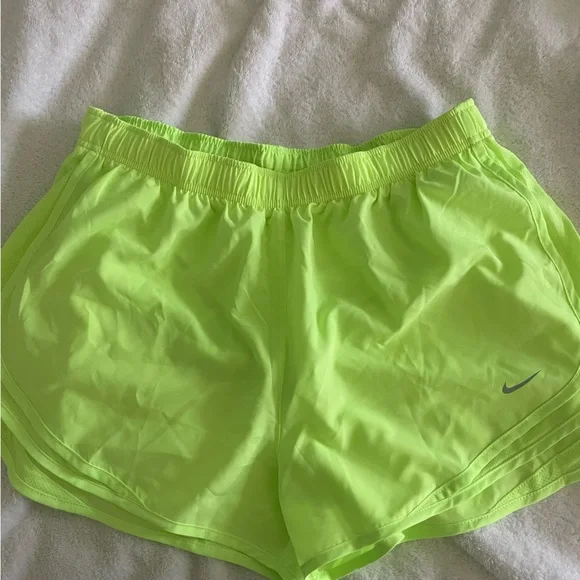 NIKE Dri-Fit Neon Green Women’s Shorts - Picture 2 of 4